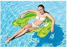 My all time favorite pool float with cup holders!